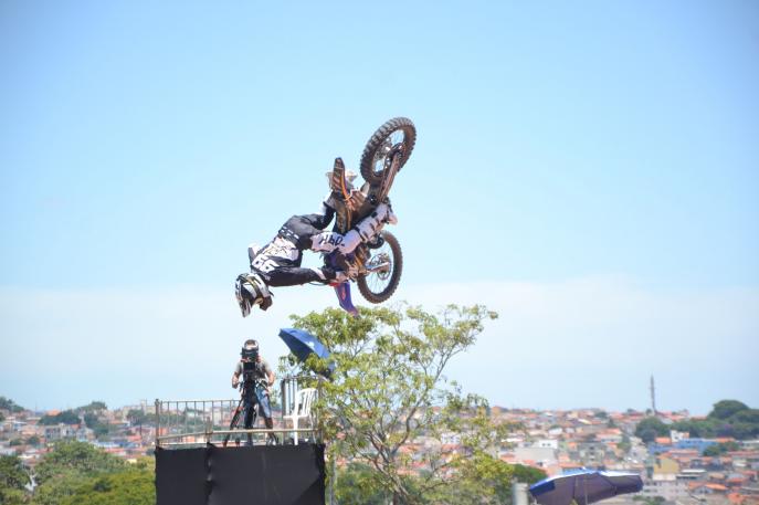 Joaninha e Pro Tork buscam título no Desafio de Motos