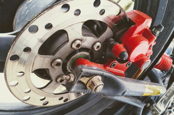 Produção de motocicletas cai 98% em abril no Brasil