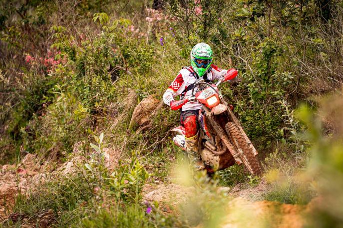 Dário Júlio conquista título brasileiro de enduro de regularidade na classe Brasil