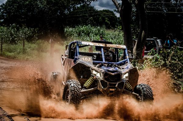 O resultado foi apertado, mas o piloto Maurício Rocha foi o mais rápido do dia (Ney Evangelista/DFOTOS) 