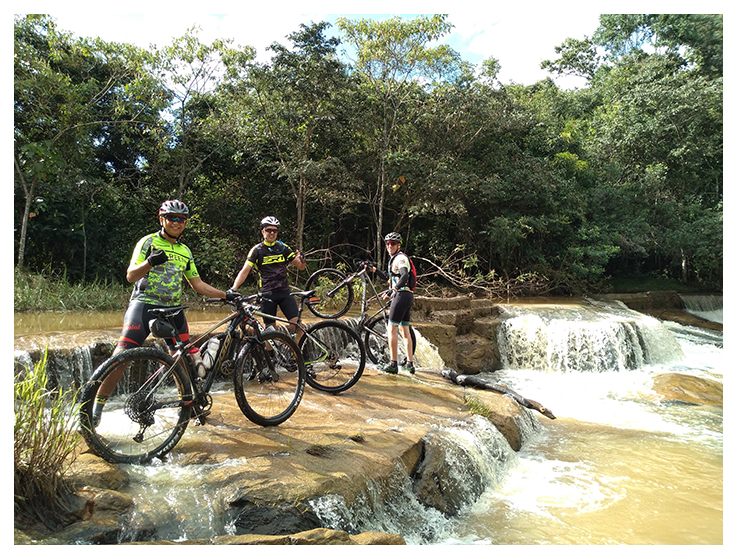 Aquela parada na Cachoeira para refrescar