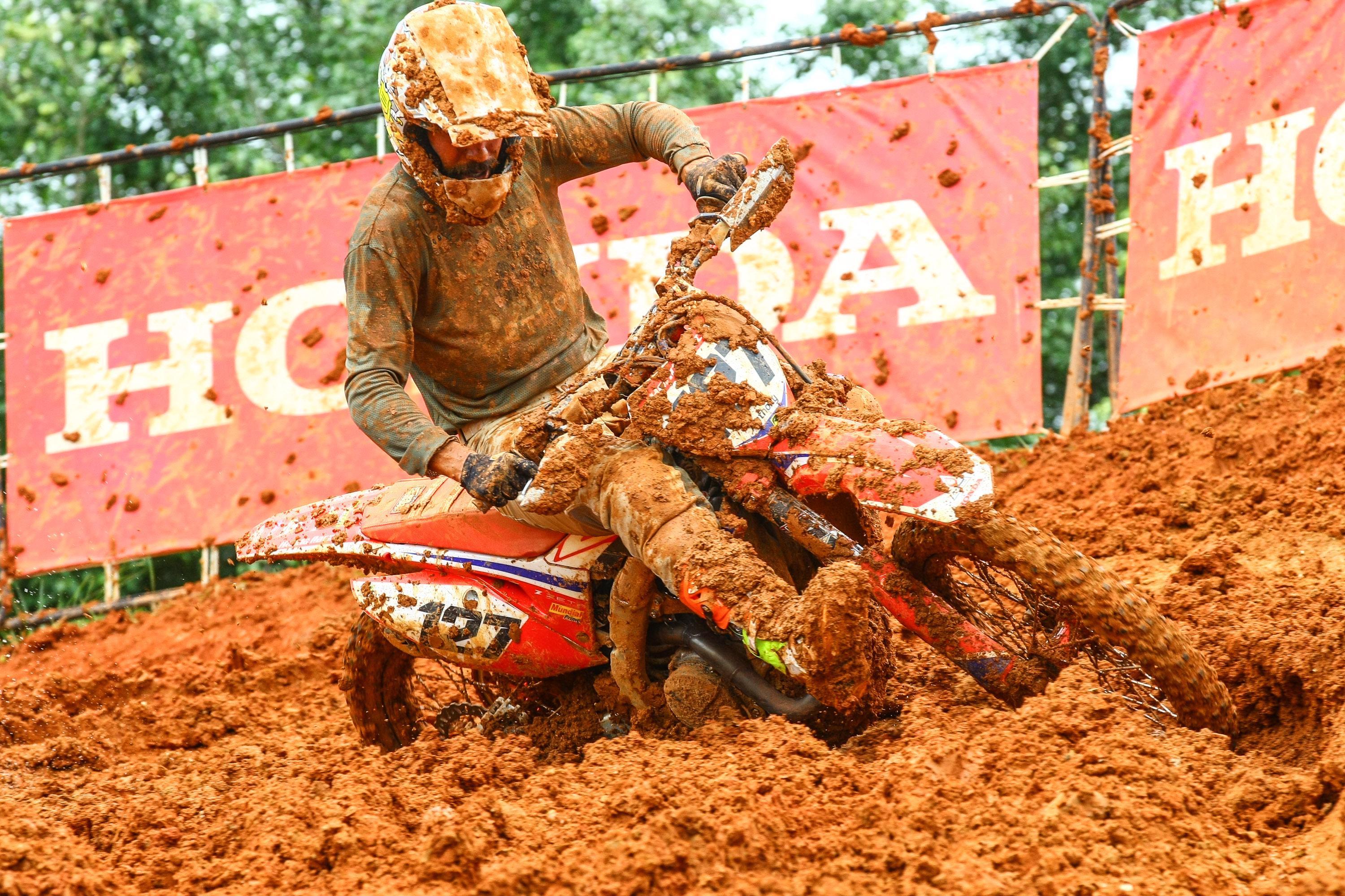 Anthony Rodriguez assume liderança das categorias MX1 e Elite MX do Brasileiro de Motocross