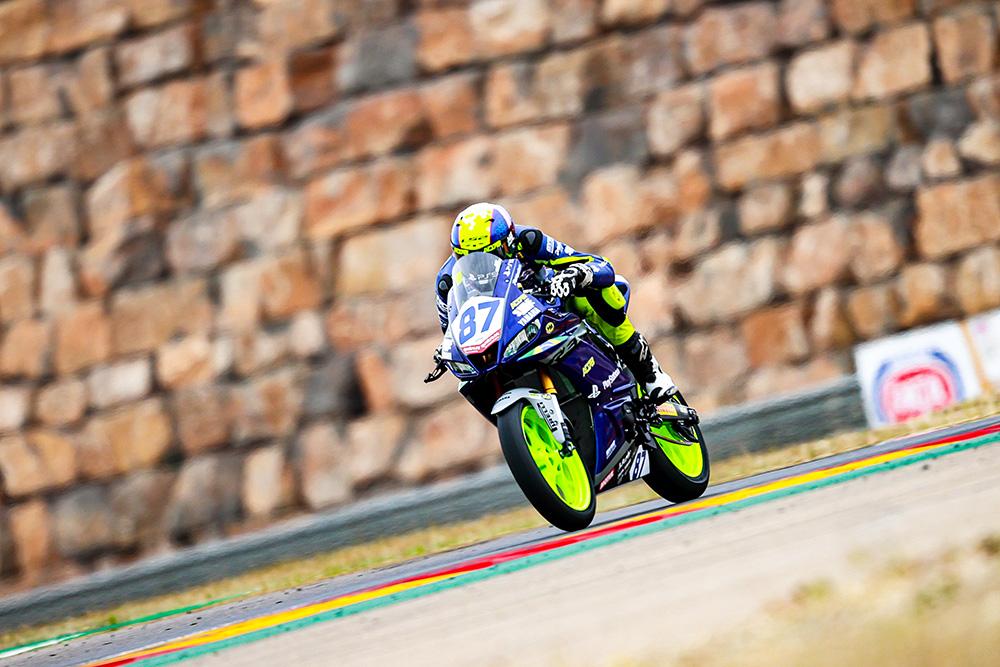 Irmãos Kawakami, da Yamaha Racing Brasil, fazem história na abertura da temporada 2021 do WorldSSP300  